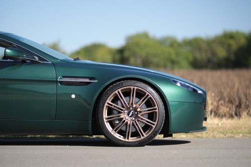 2006 Aston Martin V8 Vantage - 5
