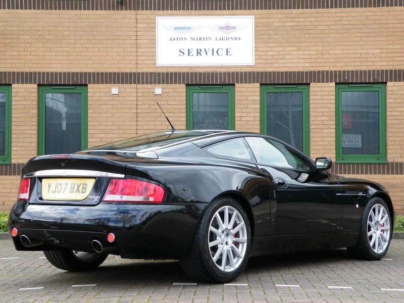 2007 Aston Martin Vanquish - 4