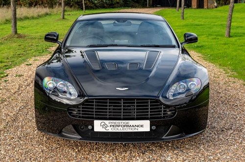 2013 Aston Martin Vantage - 3