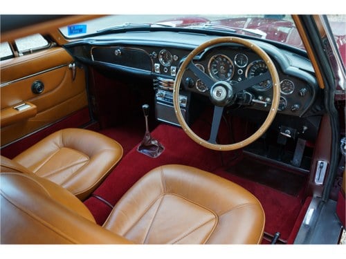 1966 Aston Martin DB6 - 2