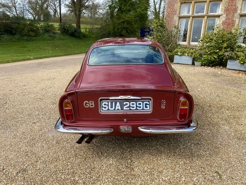 1969 Aston Martin DB6 - 9