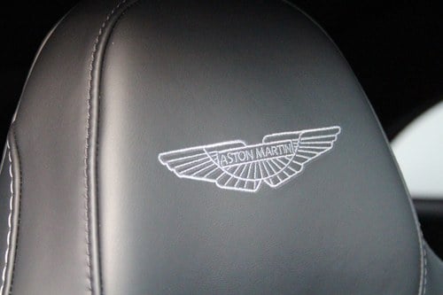 2023 Aston Martin DBX - 9