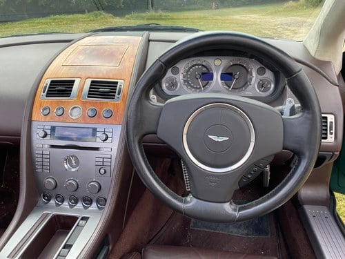 2005 Aston Martin DB9 - 6