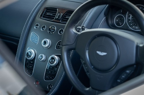 2017 Aston Martin Vantage - 6