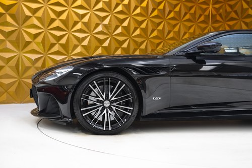 2020 Aston Martin - 5