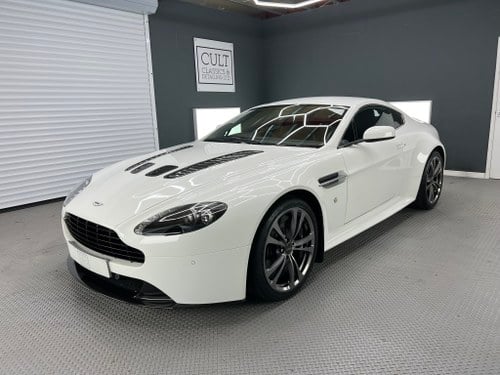 2009 ASTON MARTIN V12 VANTAGE, FSH, CARBON BACK SEATS For Sale