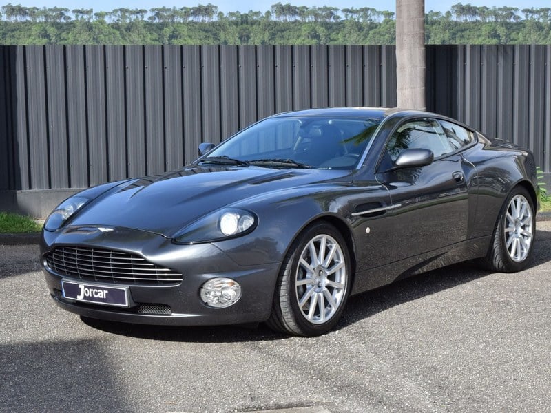ASTON MARTIN V12 VANQUISH S // SPORT SEATS // LHD