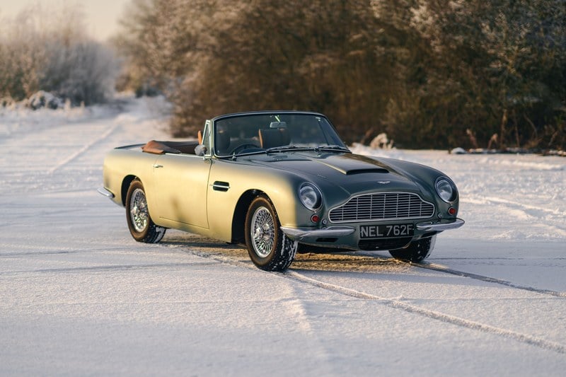 1968 Aston Martin DB6 - 2 1968 Aston Martin DB6 - 2