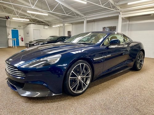 2013 Aston Martin Vanquish 6.0V12 ** Stunning Colour & History ** VENDU