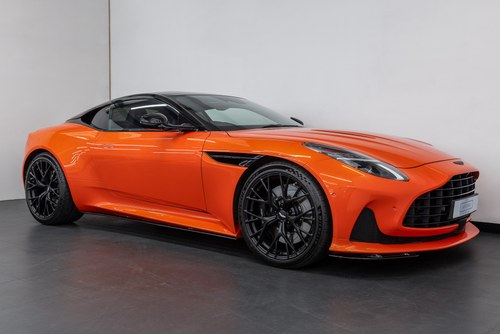 ASTON MARTIN DB12 - 4.0 V8 COUPE -2024 £41,000 OF SPEC Kaufen Bei