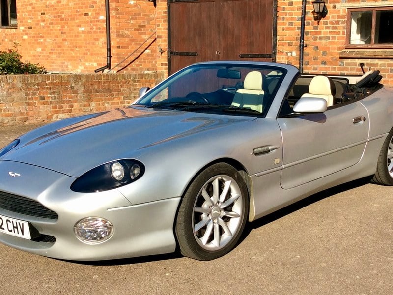 Rapid Classics: Eine Suche. Alle Oldtimer. 27 » Rapid Classics: Eine Suche. Alle Oldtimer. 2002 Aston Martin DB7 Volante