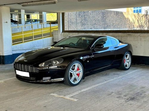 08 Aston Martin DB9 - V12 - 3 keys