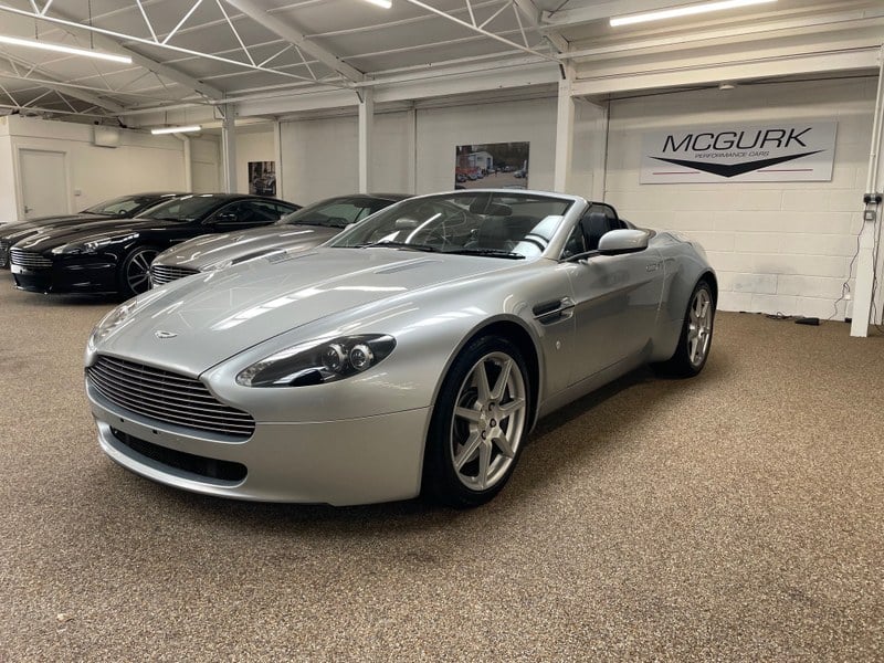Rapid Classics: Eine Suche. Alle Oldtimer. 12 » Rapid Classics: Eine Suche. Alle Oldtimer. Aston Martin Vantage Roadster 4.3 2008