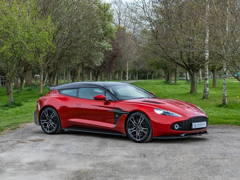 Rapid Classics: Eine Suche. Alle Oldtimer. 11 » Rapid Classics: Eine Suche. Alle Oldtimer. Aston Martin Vanquish Zagato Shooting Brake
