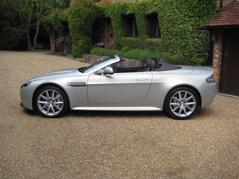 2012 Aston Martin V8 Vantage - 2 2012 Aston Martin V8 Vantage - 2