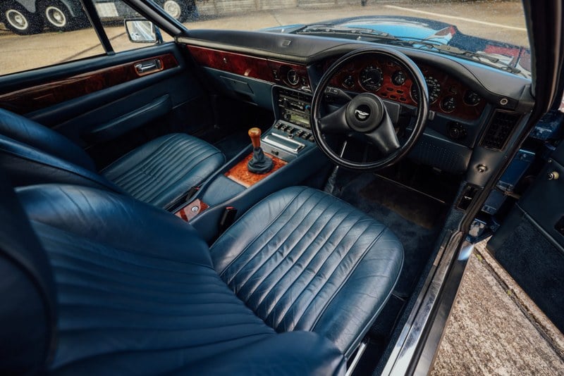 1988 Aston Martin Vantage - 2 1988 Aston Martin Vantage - 2