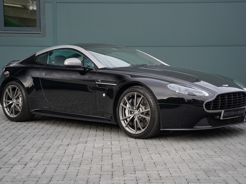 2016 Aston Martin V8 Vantage N430