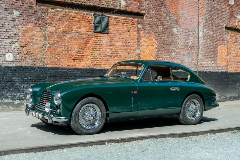 1954 Aston Martin DB2/4 - 1 1954 Aston Martin DB2/4 - 1