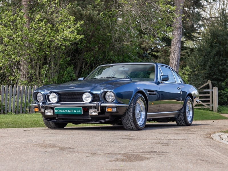 1988 Aston Martin V8 Efi