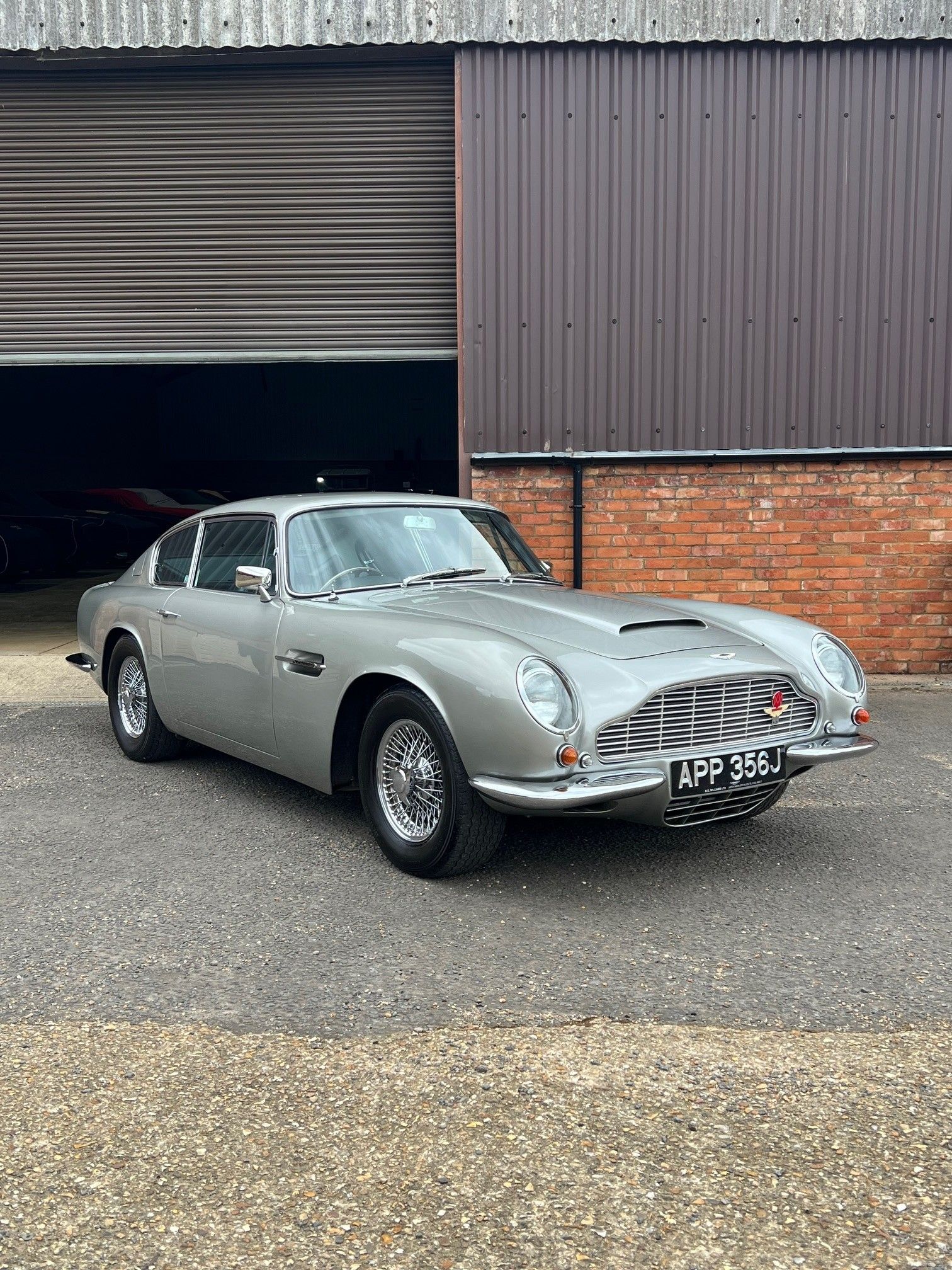 1971 Aston Martin DB6 Vantage
