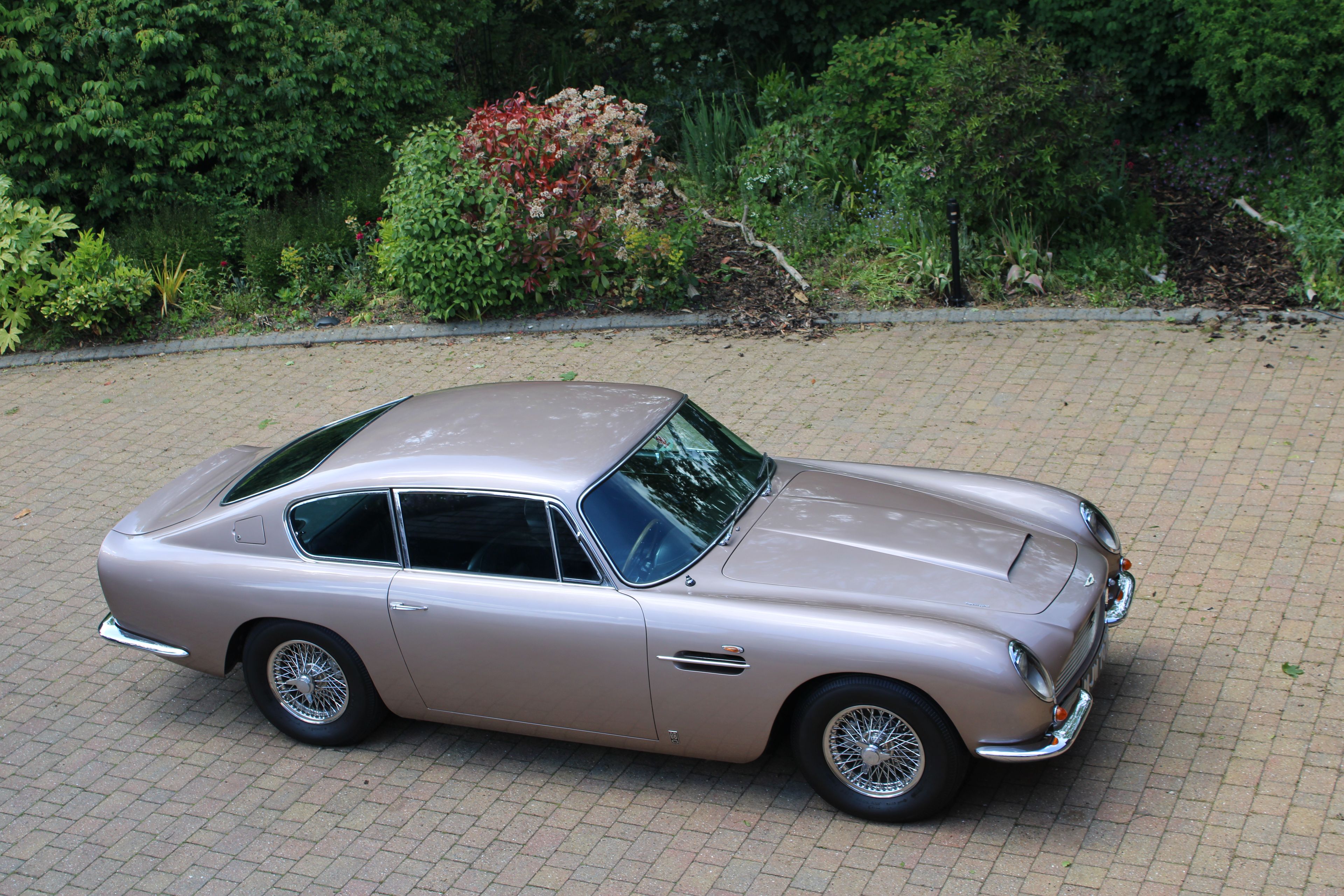 1967 Aston Martin DB6