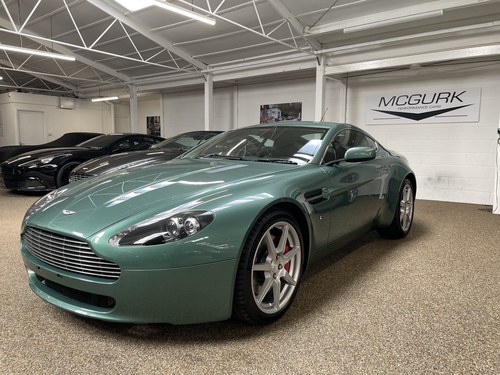 2007 Aston Martin Vantage 4.3 V8 ** Rare Colour Combination ** VENDU