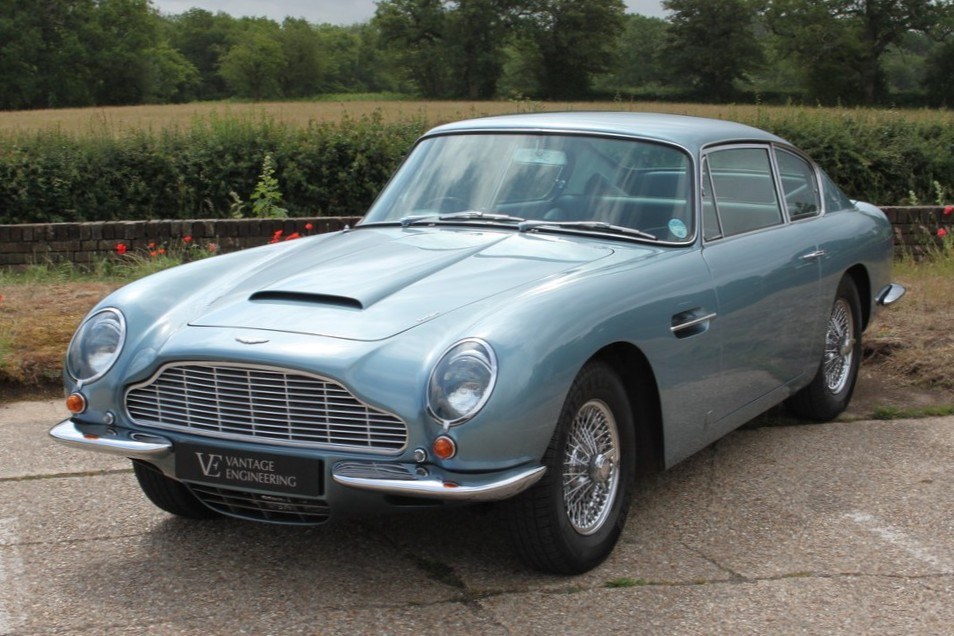 1966 Aston Martin DB6 Manual, foto 2