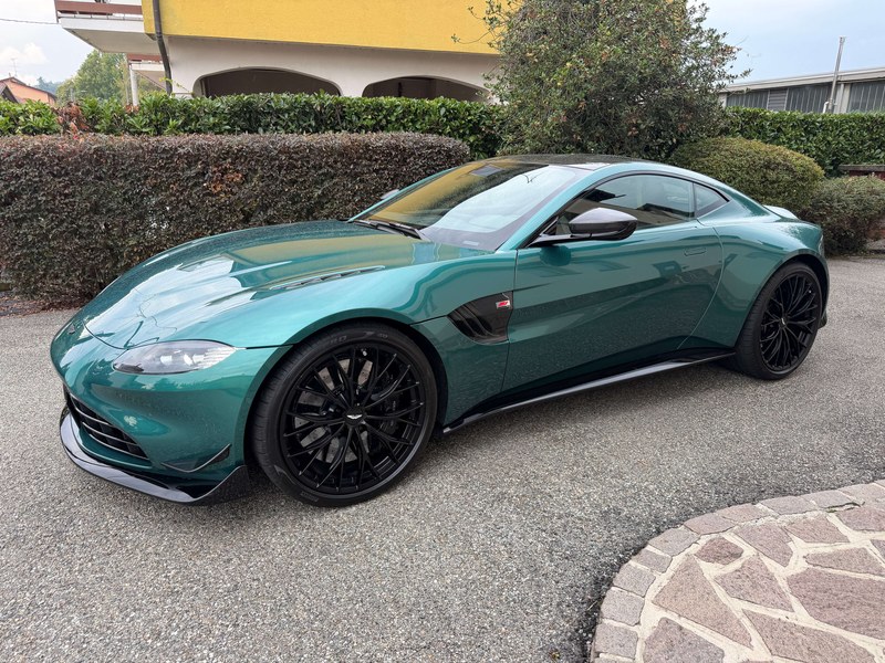 2023 Aston Martin Vantage - 2 2023 Aston Martin Vantage - 2