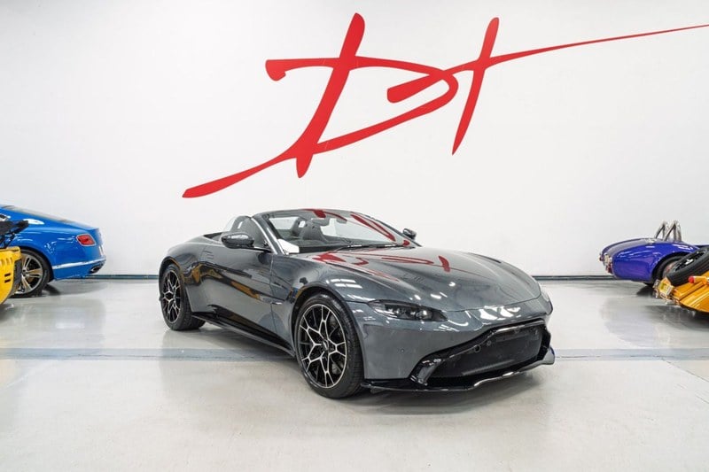 2021 Aston Martin Vantage Roadster - 1 2021 Aston Martin Vantage Roadster - 1