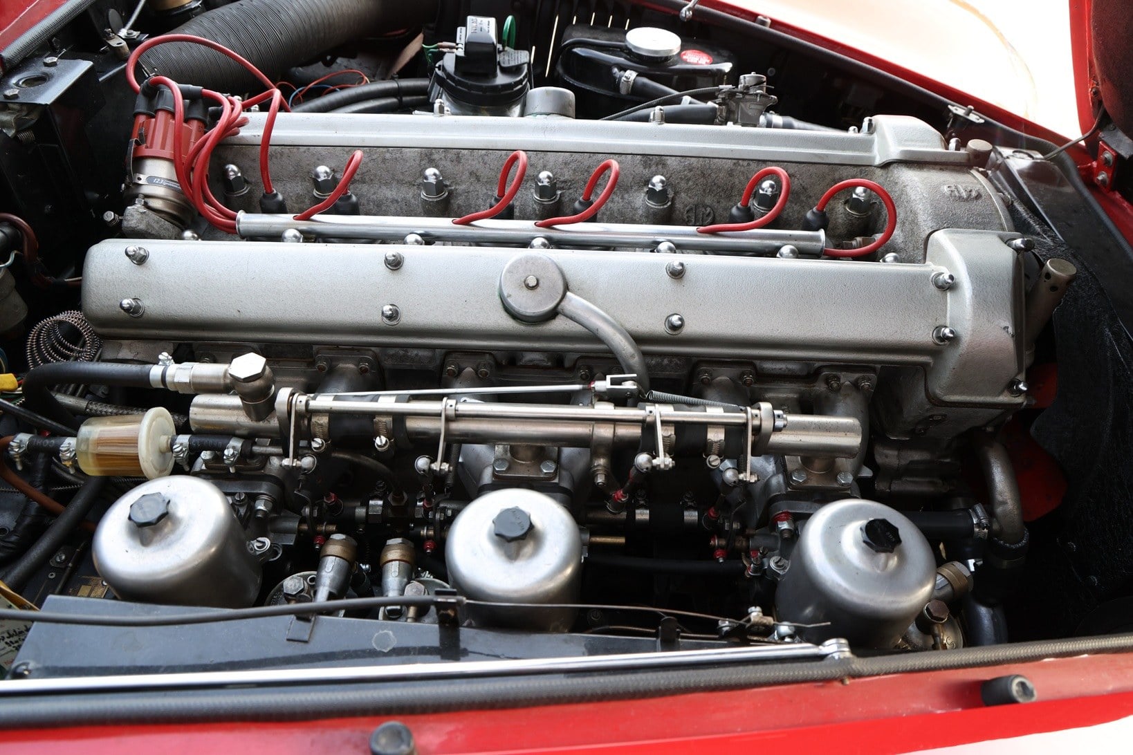 Aston Martin DB6 Saloon RHD, foto 4