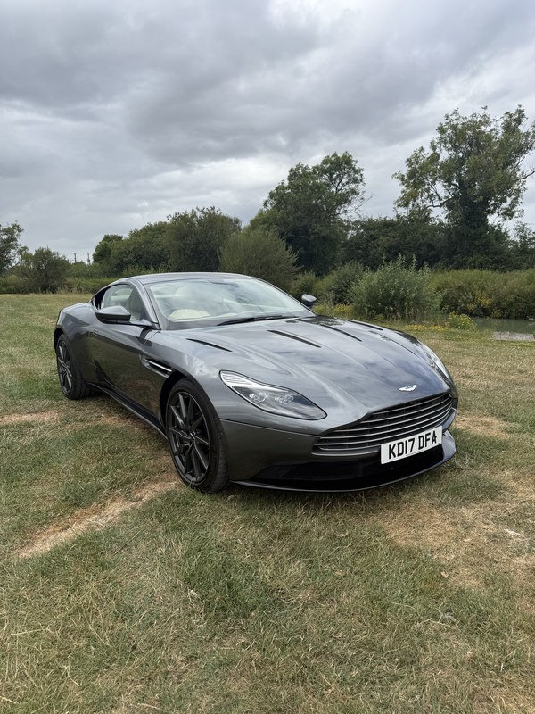 2017 Aston Martin DB11 - 2 2017 Aston Martin DB11 - 2