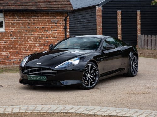 2014 Aston Martin DB9 Carbon Black Edition VENDIDO