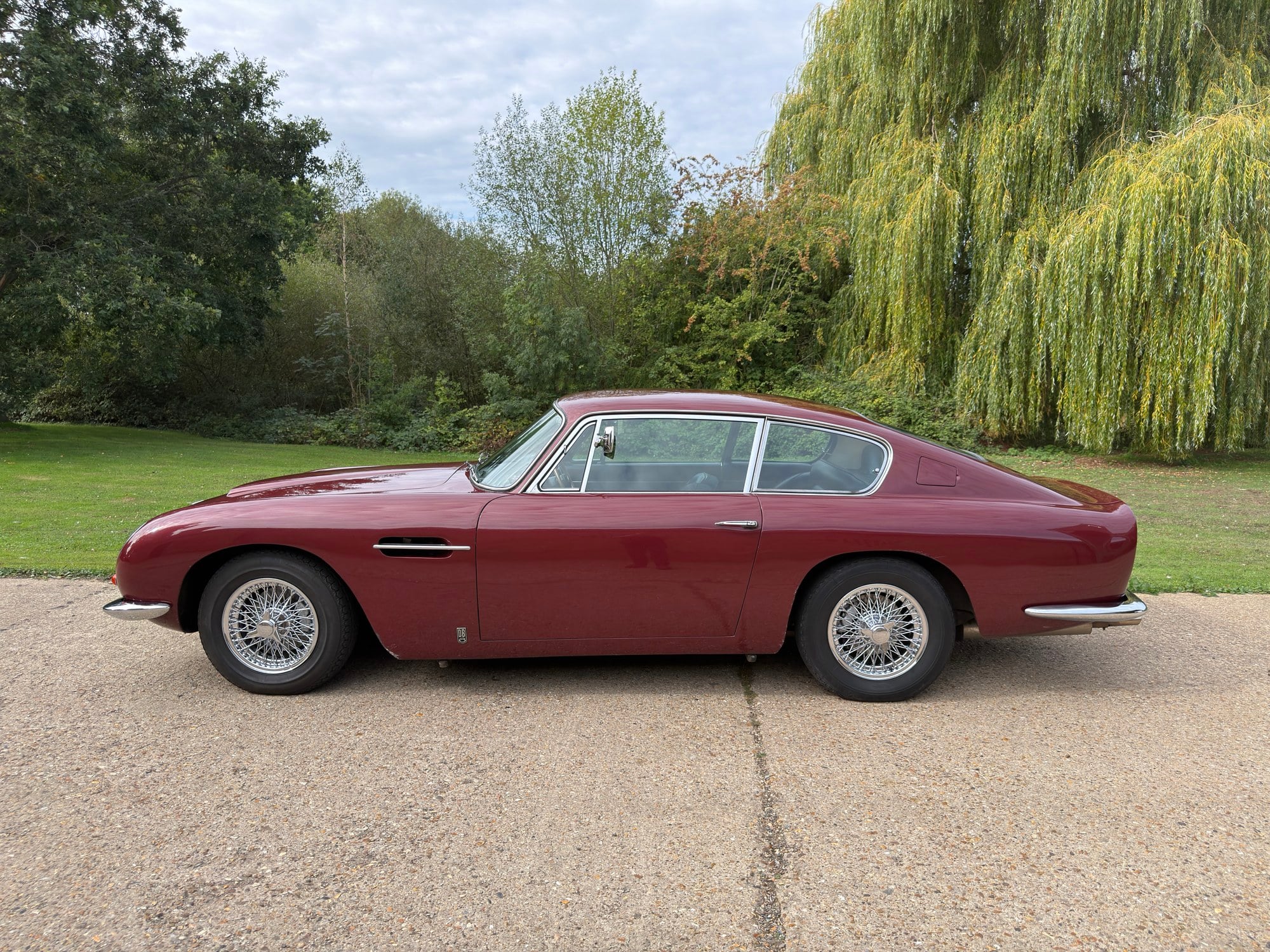 1967 Aston Martin DB6 MK1 Coupe Auto, foto 2
