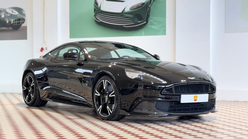 2018 Aston Martin Vanquish - 1 2018 Aston Martin Vanquish - 1