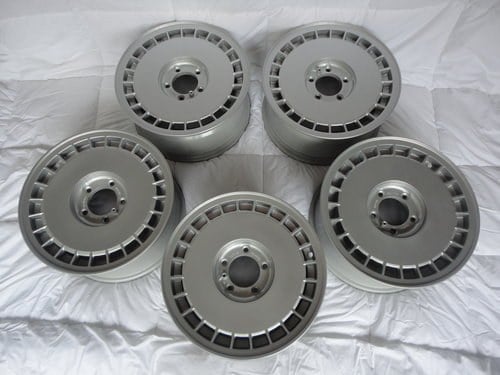 Aston Martin Lagonda wheels brand new/old stock x5 VERKAUFT