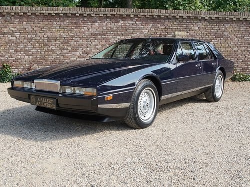 1985 Aston Martin Lagonda Tickford, Special order by Royal Sultan In vendita