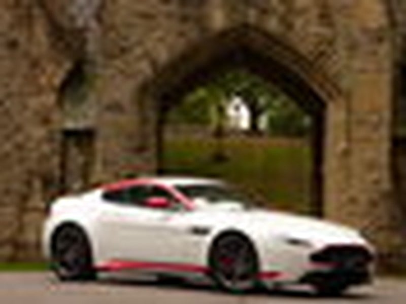 Aston Martin Vantage 4.7 N430 Coupe (Just 11728 miles)