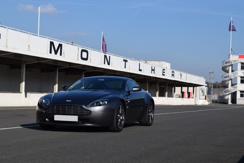 2009 - Aston Martin V8 Vantage For Sale by Auction