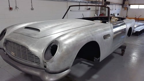 1964 Aston Martin DB5 Convertible undergoing full restoration VENDUTO