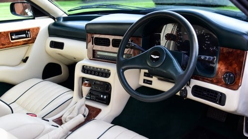 1991 Aston Martin Virage - 2