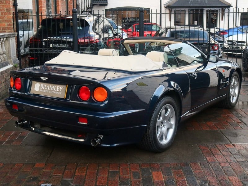 2000 Aston Martin V8 Vantage - 7