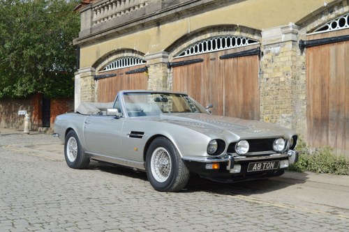 1989 Aston Martin V8 Vantage Volante In vendita all'asta