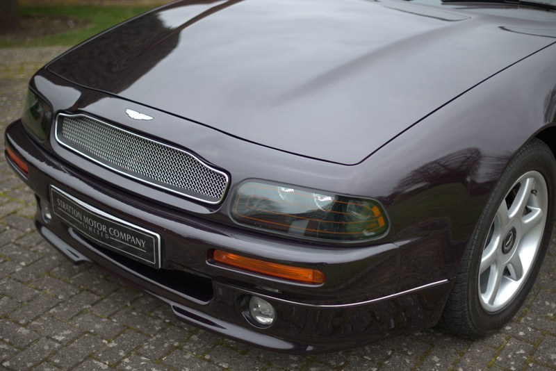 1998 Aston Martin V8 Volante - 4