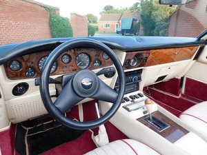 1988 Aston Martin V8 Vantage - 2