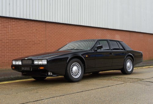 1989 Aston Martin Lagonda Series 4 Saloon (RHD) In vendita