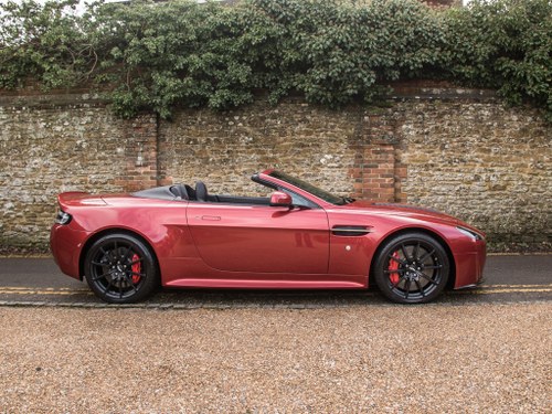 2015 Aston Martin    V12 Vantage S Roadster  For Sale