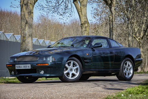 1999 Aston Martin V8 Coupé In vendita