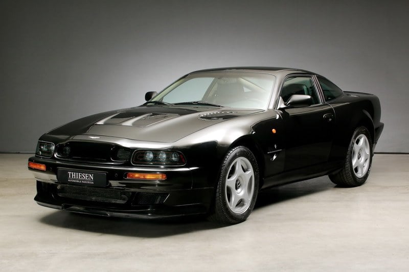 2000 Aston Martin V8