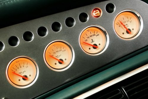 2000 Aston Martin V8 - 8