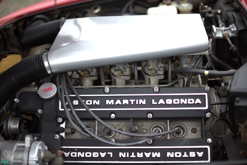 1985 Aston Martin V8 Vantage - 4